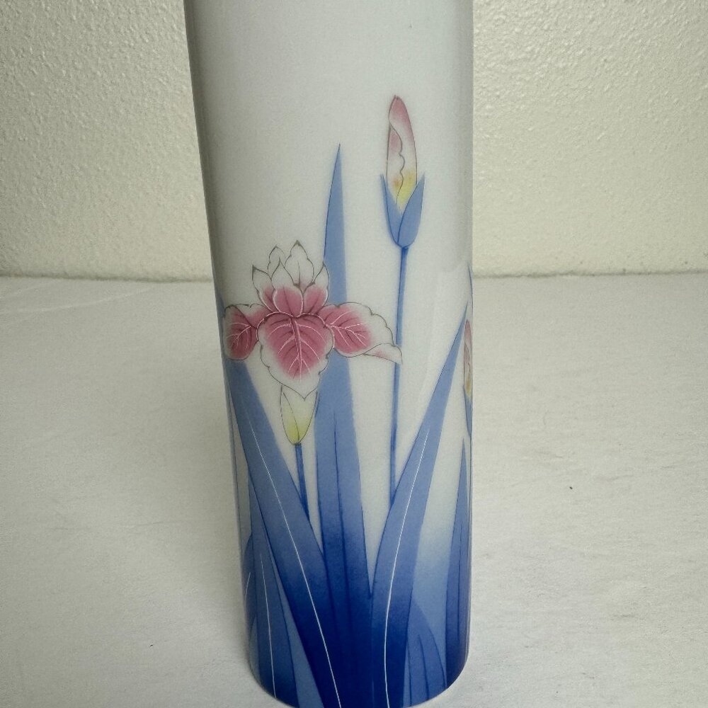 Vintage OMC Otagiri Oval Porcelain Vase Iris Flowers 6.5 " Tall